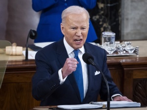 Joe Biden: „Mówię do tych, którzy kradli miliardy dzięki temu brutalnemu reżimowi: dość”