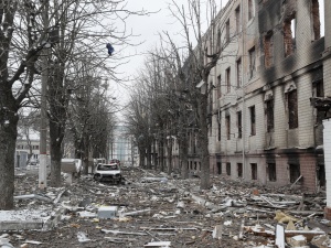 Ukraina. Mer Mariupola: „Trwa ludobójstwo narodu ukraińskiego. Nie możemy zabrać rannych z ulic”