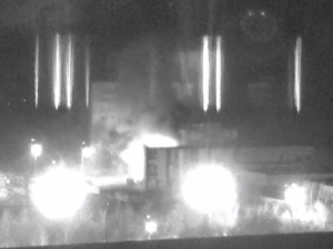 „Wybuch może być dziesięć razy większy niż Czarnobyl”. Rosjanie ostrzeliwują gaszących elektrownię atomową w Zaporożu