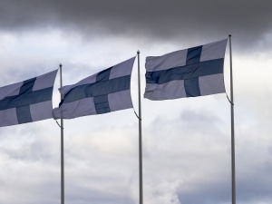 „Finlandia poczeka ze wstąpieniem do NATO. Obawia się działań odwetowych”