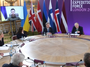 „Ukraina musi przyjąć do wiadomości, że drzwi NATO nie są dla niej otwarte”. Gorzkie oświadczenie Zełenskiego