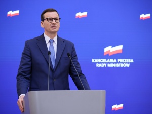 Derusyfikacja gospodarki, przeciwdziałanie inflacji, ochrona miejsc pracy. Morawiecki zapowiada tarczę antyputinowską