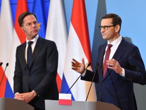 Premier Morawiecki: Z każdą kolejną zbrodnią wojenną będą kolejne sankcje na Rosję