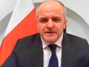Paweł Kowal: Miedwiediew będzie siedział obok Putina w Hadze, tak samo Ławrow