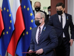 Od 28 marca koniec z obowiązkiem noszenia maseczek. Jest jeden wyjątek