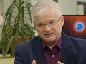 Parlament Europejski uchylił immunitet Włodzimierzowi Cimoszewiczowi