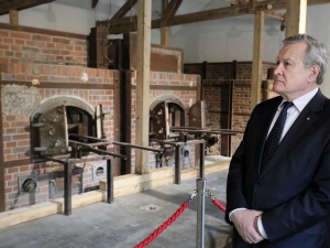 Niemcy próbowali ocenzurować wpis min. Glińskiego w Dachau
