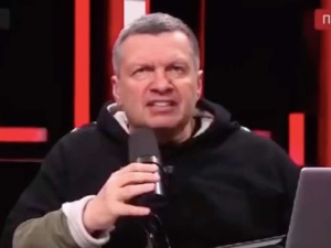Propagandysta Kremla zaatakował Polskę. „Można im przypomnieć słowa towarzysza Stalina” [WIDEO]