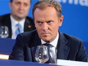 Tusk porównał Orbana do Putina. Został zrugany na konferencji w Starachowicach [WIDEO]