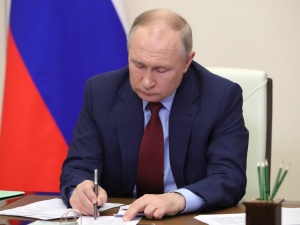 „Wkraczamy w krytyczną fazę konfliktu. Moskwa wysyła tam wszystkie siły”