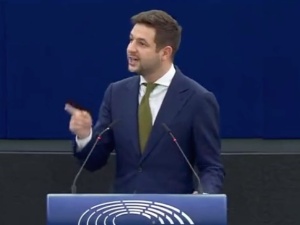 „Na Kremlu muszą mieć niezły ubaw jak widzą, że Niemcy rękami UE i swoich «Polaków» forsują sankcje na …Polskę” [WIDEO]