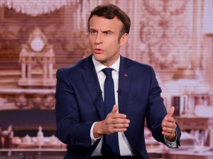 Szokujące słowa Macrona! „Wstyd. Morawiecki jest prawicowym antysemitą”