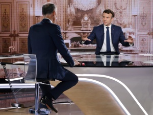 Skandaliczne słowa Macrona. Prezydencki minister zabrał głos