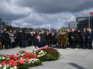 12. rocznica Katastrofy Smoleńskiej. Piotr Duda złożył wieńce w imieniu „Solidarności”