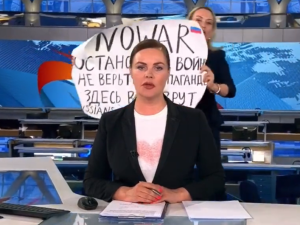 „Die Welt” zatrudnił dziennikarkę, która protestowała na wizji w Rosji