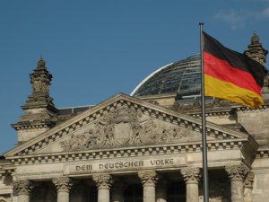 Były doradca Merkel przeciwko dostawom ciężkiej broni na Ukrainę i nazywaniu Putina „despotą”