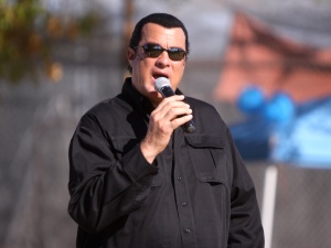 Swoje 70. urodziny Steven Seagal spędził w… Moskwie. „Stoimy razem, na dobre i na złe” [WIDEO]