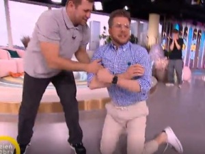 [wideo] „O kur*a!” Wpadka gwiazdy TVN na antenie „Dzień Dobry TVN”