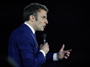 Emmanuel Macron zrozumiał swój błąd? „Na Ukrainie popełniono przerażające zbrodnie”