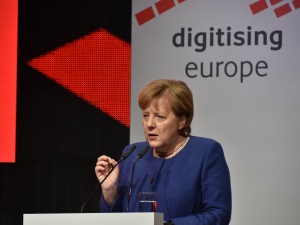 Ambasador Ukrainy w Niemczech: Ufaliśmy Merkel niemal ślepo