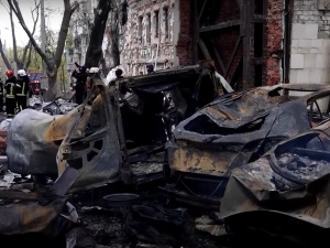[VIDEO 18+] Ciała cywilów. Ruiny. Pustka. Opublikowano film z ulic Mariupola