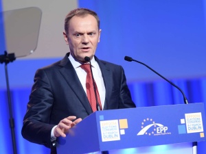 „Wyborcza” ostro o pomysłach... Donalda Tuska. „Spowodowałyby eksplozję inflacji”