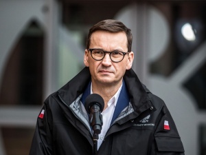 Premier Morawiecki pisze o trwającej wojnie. Podał, ile procent populacji Polski stanowią uchodźcy