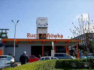 Wstrząs w kopalni Zofiówka. 10 górników poszukiwanych