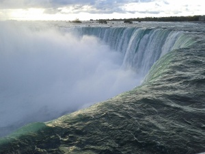 Niagara będzie biało-czerwona. Maj Miesiącem Dziedzictwa Polskiego...