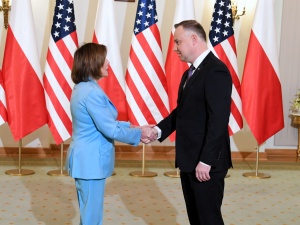 Nancy Pelosi przybyła do Warszawy. O czym rozmawia z prezydentem Dudą? [WIDEO]