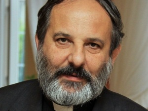 Ks. Isakowicz Zaleski w ostrych słowach o papieżu Franciszku. Powinien odejść