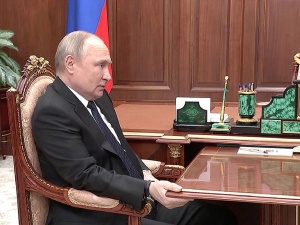Co dolega Putinowi? Profesor neurologii podaje możliwe schorzenia