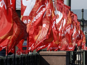 Maskarada w Mariupolu na 9 maja? Ukraińskie władze: Rosjanie chcą pokazywać cywili jako jeńców