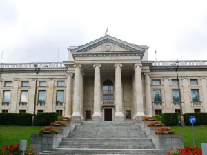 Ambasada Rosji organizuje w Warszawie uroczystości z okazji Dnia Zwycięstwa. Jest komentarz ratusza
