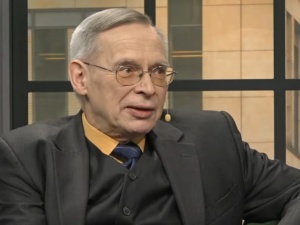 Profesor Gut: ponad 90 procent Polaków ma odporność przeciw SARS-COV-2
