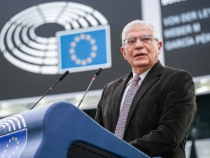 Szef unijnej dyplomacji mówi, co należy zrobić z zamrożonymi aktywami Rosji. „Mamy te pieniądze w kieszeniach”
