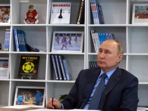 Media wskazują następcę Putina. „Wymowny gest na Placu Czerwonym” [WIDEO]
