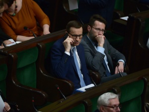 Czego Polacy oczekują od rządu? [sondaż]