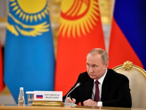 Nowe informacje na temat potencjalnej choroby Putina. Uwagę mediów zwróciły nietypowe ruchy stopy