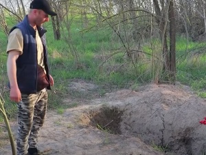 Cud. Miał przeżyć własną egzekucję i wygrzebać się z dołu śmierci [WIDEO]