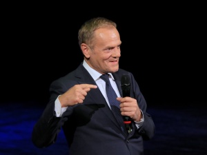 Rząd PO sprywatyzował 950 spółek Skarbu Państwa. „Wyprzedaż Polski”
