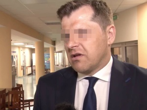 Jest akt oskarżenia przeciw Cezaremu K., byłem menedżerowi Roberta Lewandowskiego. Grożą mu 3 lata więzienia