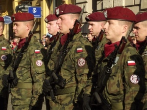 Tylko wczoraj zgłosiło się 1600 osób. Sukces nowej formy służby wojskowej