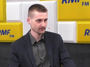 Polityk Razem mówi jak sfinansować kontrowersyjny program: Pieniądze można tworzyć z niczego [WIDEO]