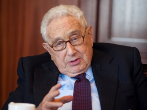 Henry Kissinger: Ukraina powinna zgodzić się na oddanie części swojego terytorium