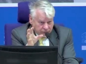 „Język giętki nie może powiedzieć, co pomyśli głowa”. Internauci mocno o wystąpieniu Borusewicza [WIDEO]
