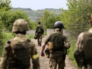 [FOTO] Ukraińscy artylerzyści strzelają do Rosjan pociskami z napisem „Za Katyń”, „Jeszcze Polska nie zginęła”, „Za Kaczyńskiego”