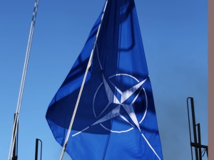 „Tego chce Putin i to dają mu Francuzi i Niemcy”. „Wall Street Journal” o „sporze wewnątrz NATO”