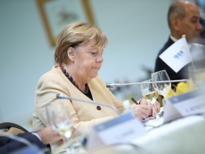 „Nigdy nie powinniśmy…” Merkel po raz pierwszy zabiera głos ws. inwazji Rosji na Ukrainę