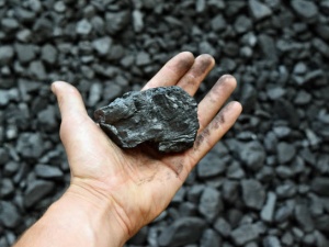„PGE oczekuje na 8 statków z 700 tys. ton węgla”. Minister klimatu informuje, jakie kraje pomogą Polsce załatać „lukę węglową” po Rosji